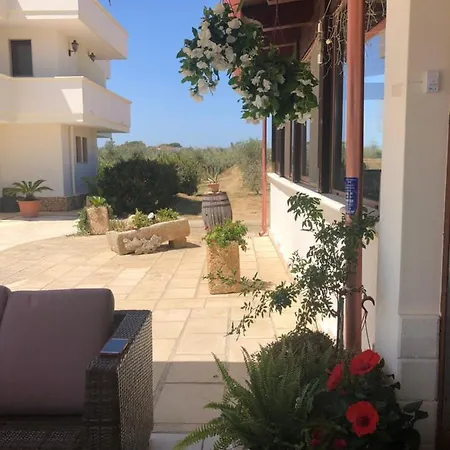 Agriturismo La Crianza *